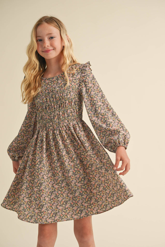 TWEEN KIDS GIRLS WOVEN SMOCKED FRONT MINI DRESS (7-12) Jena Bug Baby TWEEN KIDS GIRLS WOVEN SMOCKED FRONT MINI DRESS (7-12) Jena Bug Baby