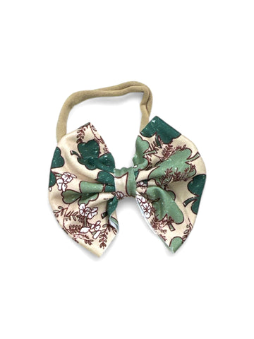 Floral Clover Nylon Bow