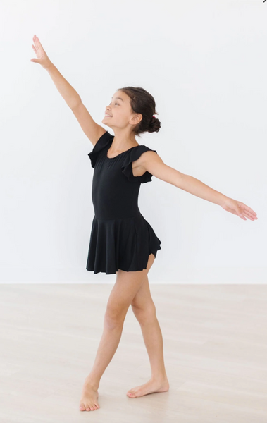 BLACK S/S TWIRL LEOTARD