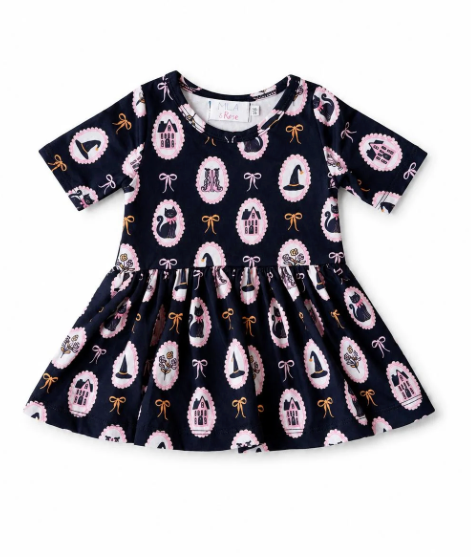 Hocus Pocus 3/4 Sleeve Twirl Bodysuit