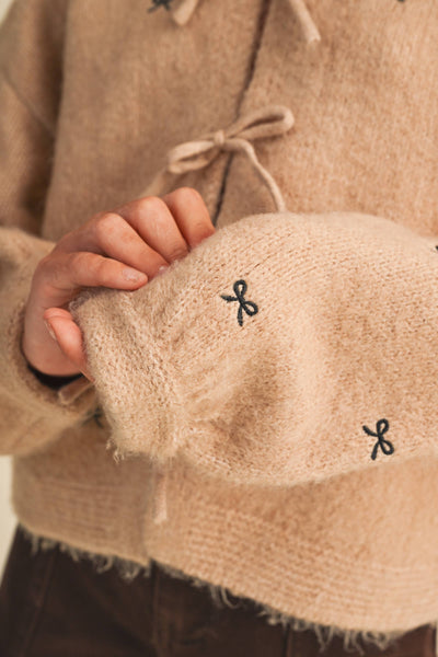 TWEEN KIDS GIRLS BOW EMBROIDERY SWEATER  (7-14)