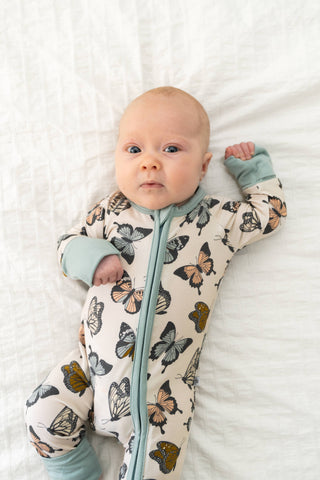 Social Butterfly Bamboo Zipper Lounger